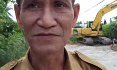 Serahkan Bansos Rp553 Juta, Wakil Bupati Ajak Warga Mandiri Ekonomi dan Jaga Kelestarian Laut Aru
