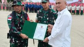 Penutupan Kegiatan TMMD Ke 127 Kodim/1503 Tual Di Dobo Oleh Pandam XV/Patimura Mayjen TNI Putranto Gatot Sri Handyono di Tribun Yosudarso Dobo